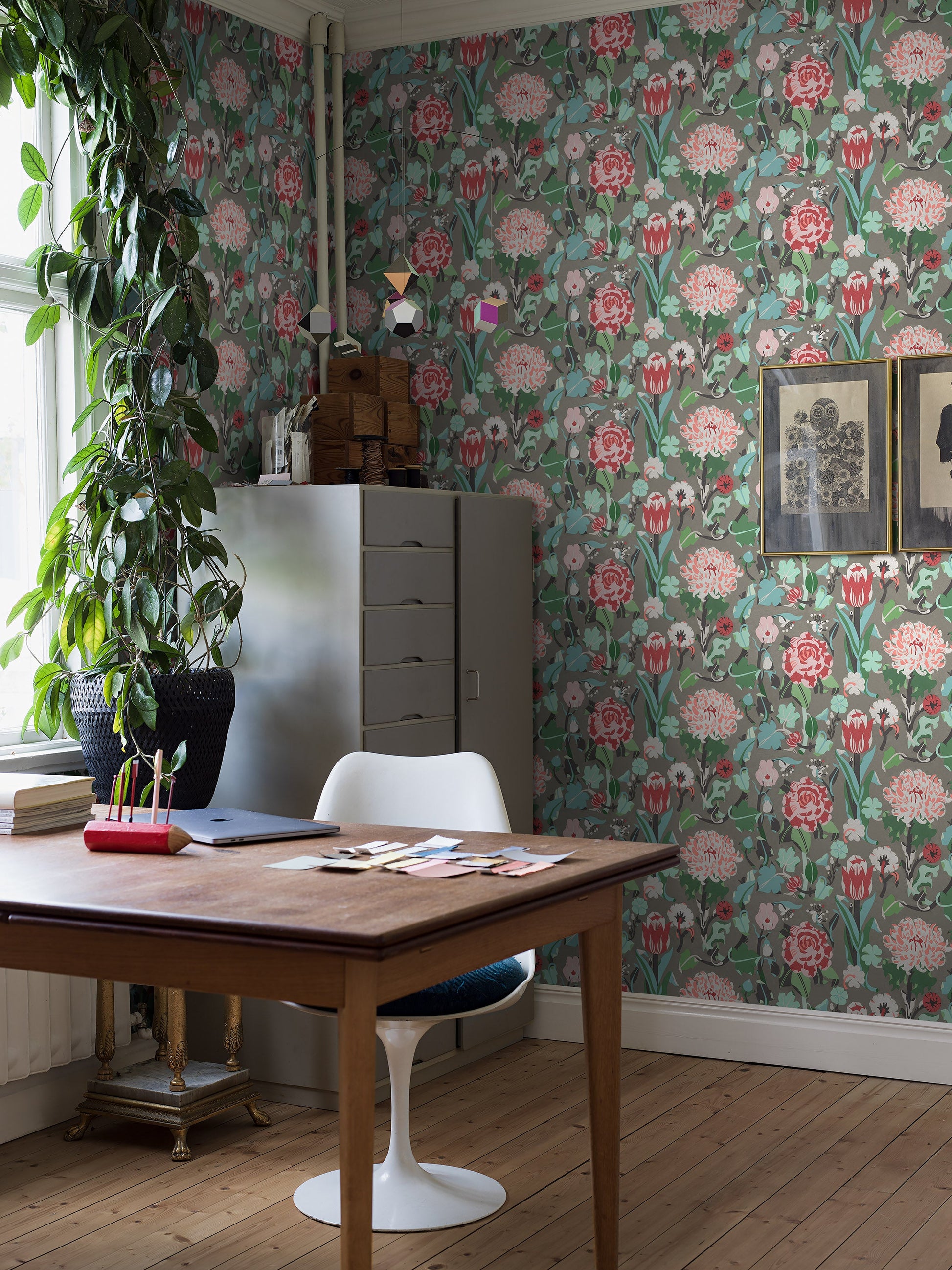 Taupe Bloemen - BS70-0120 - Image2 - Swedish Designers - 2070