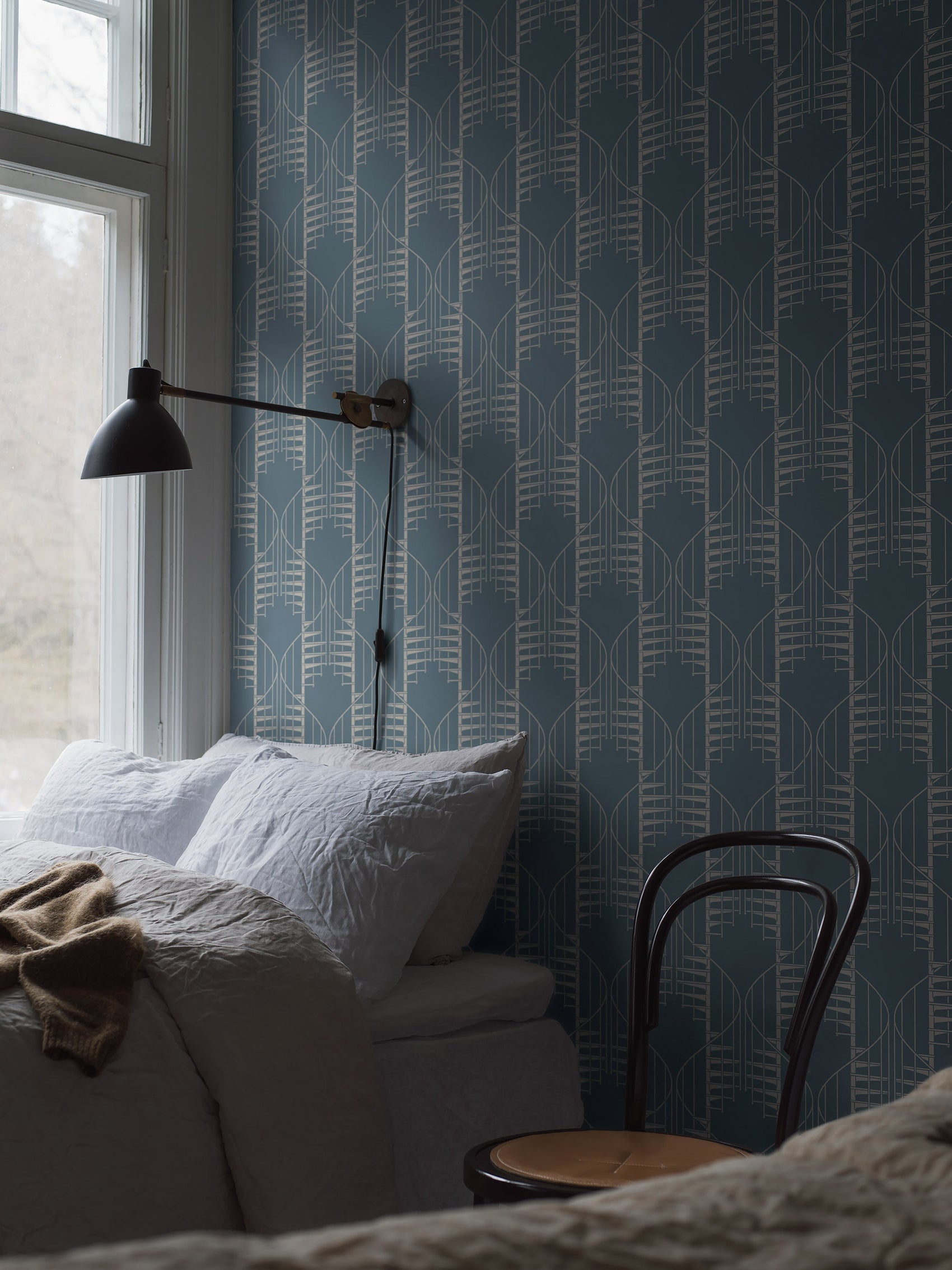 Blauw Art Deco - BS82-0122 - Image3 - Treasured - 2282