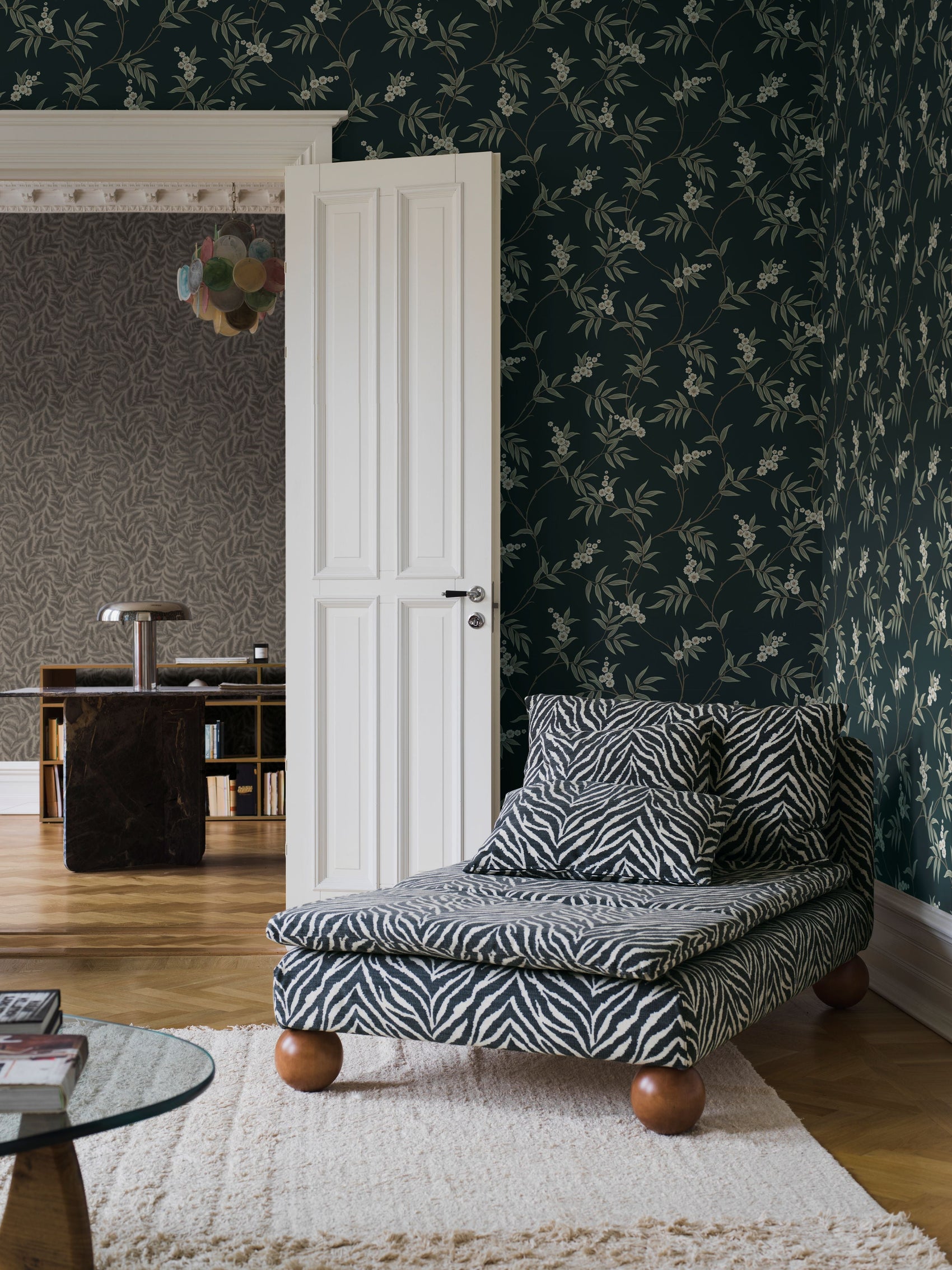 Zwart Botanisch - BS65-0177 - Image7 - Adorn - 7765